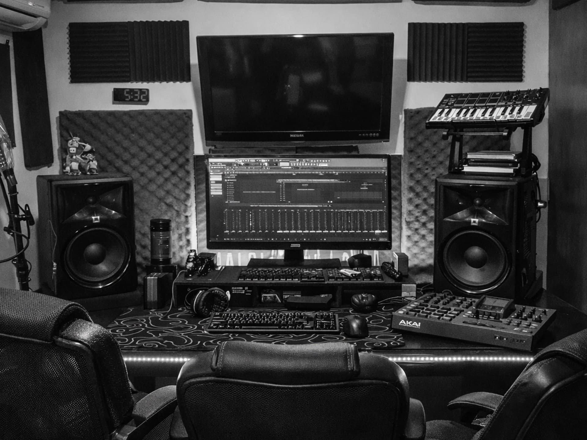 Estudio Malokh Label